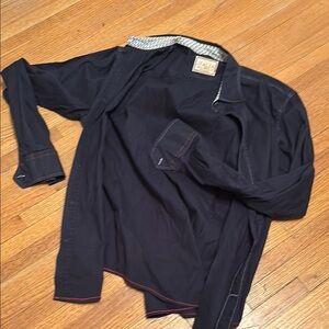 Black Casual  Vintage Italia Button Down Shirt with Classic Design